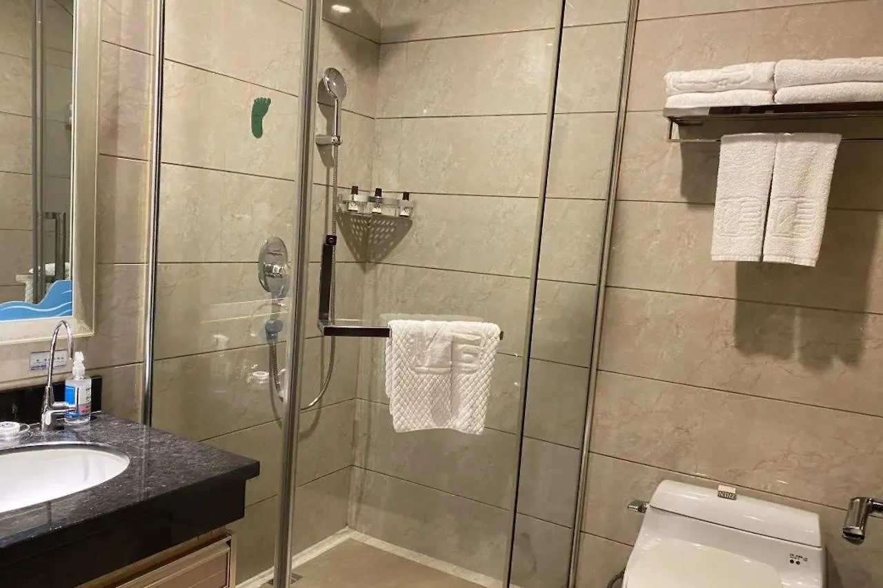 Lu Ban Joy Hotel Hszinmi